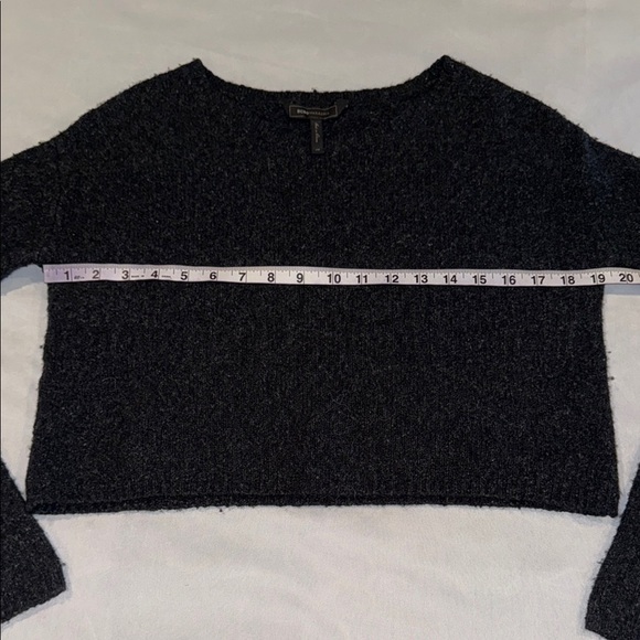 BCBG Maxazria Cropped Sweater Wool Blend Black Charcoal Loose Fit Women's Sz XS - Picture 5 of 7